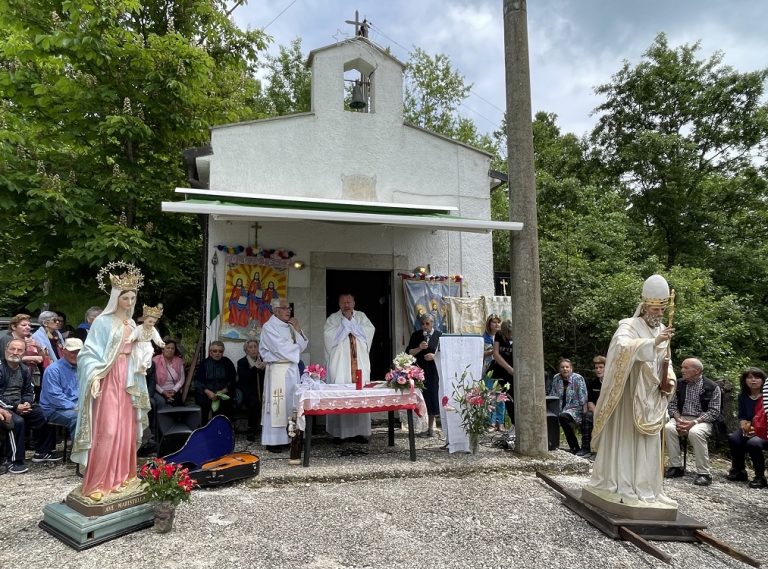 Pace di Pescorocchiano, inaugurata la copertura del piazzale del Santuario Immaginetta Santissima Trinità
