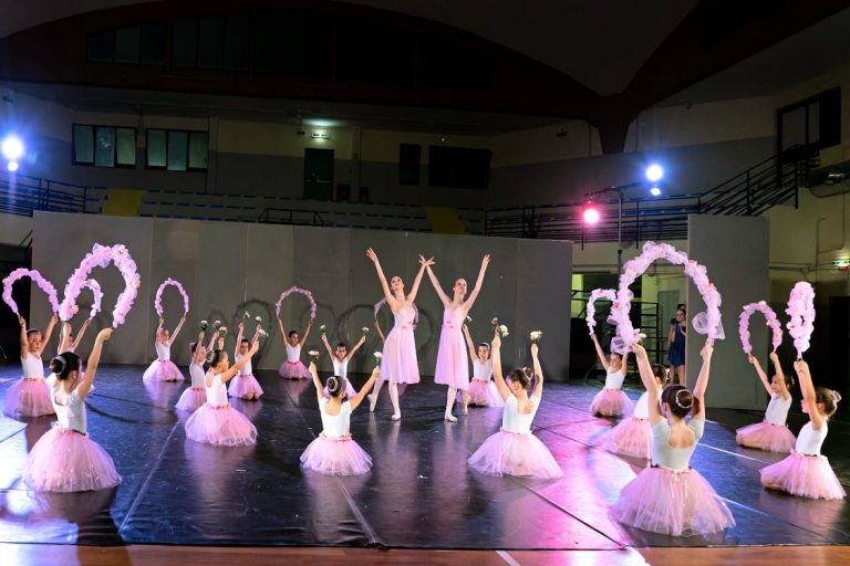 Grande successo del saggio-spettacolo del Centro CygniArades