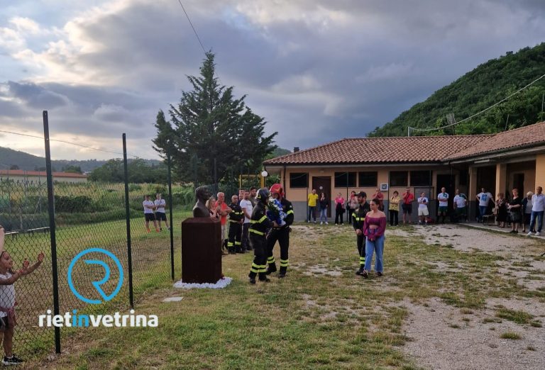 Al campo sportivo di Vazia deposta corona in memoria di Stefano Colasanti