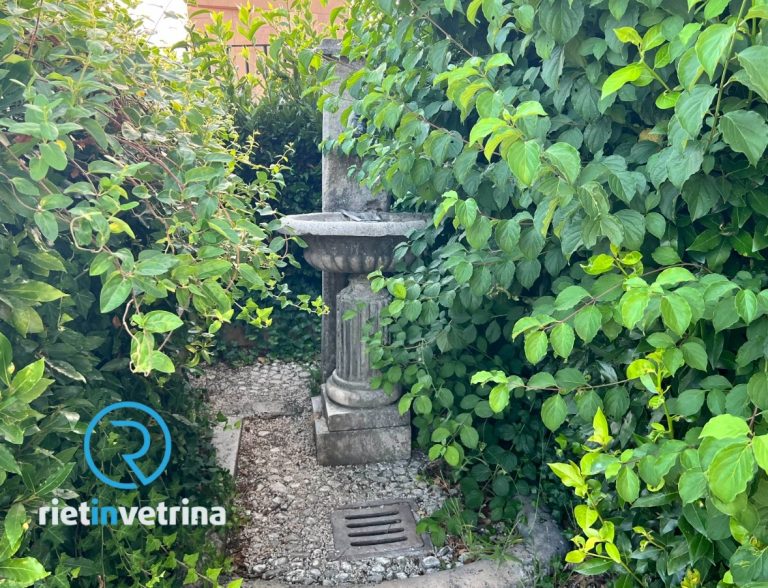 SEI TU IL REPORTER – “Perchè la Provincia non ripristina la fontanella dentro ai Giardini della Prefettura?”