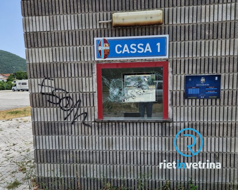 SEI TU IL REPORTER – “La biglietteria dello stadio Centro d’Italia quando verrà rimessa in sesto?”