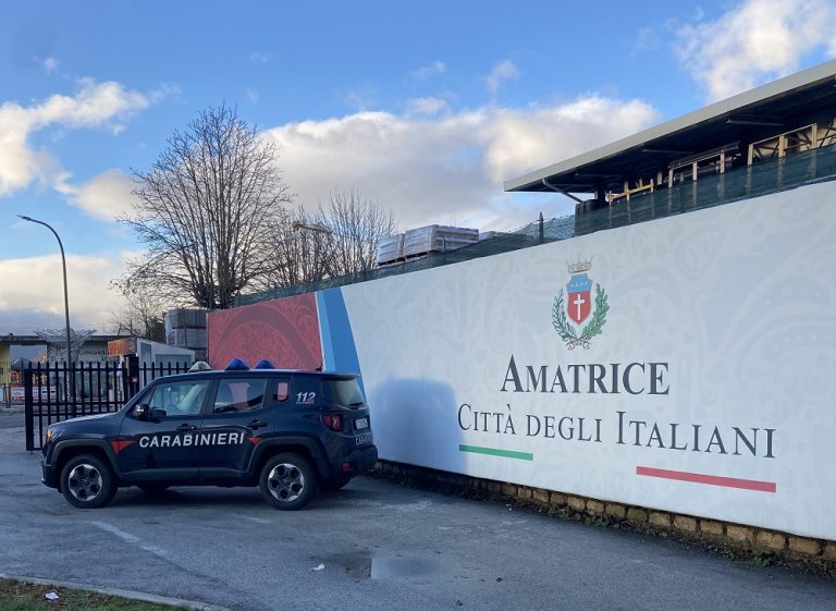 Carabinieri di Amatrice arrestano 24enne del luogo per rapina, resistenza a pubblico ufficiale e possesso di oggetti atti ad offendere