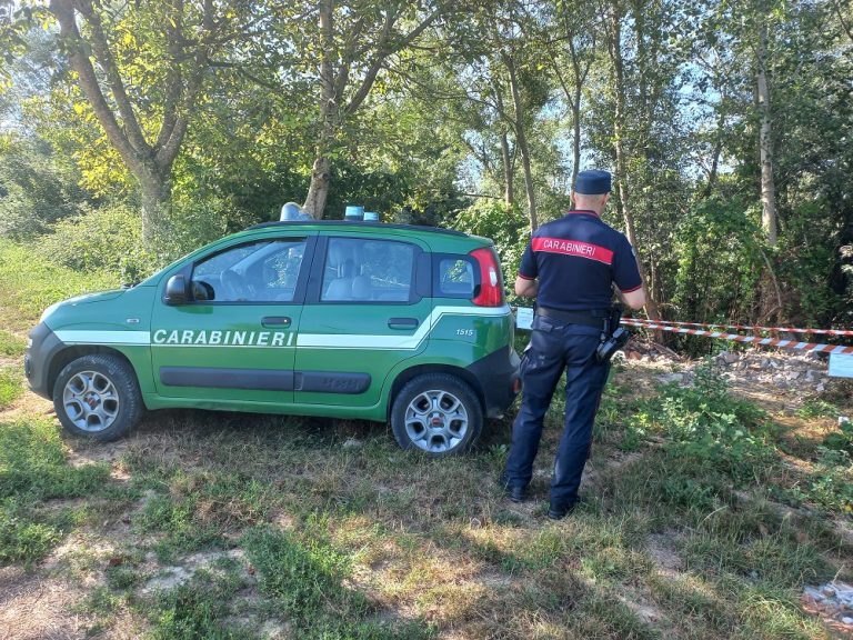 Carabinieri di Rivodutri denunciano titolare di ditta edile per abbandono di rifiuti