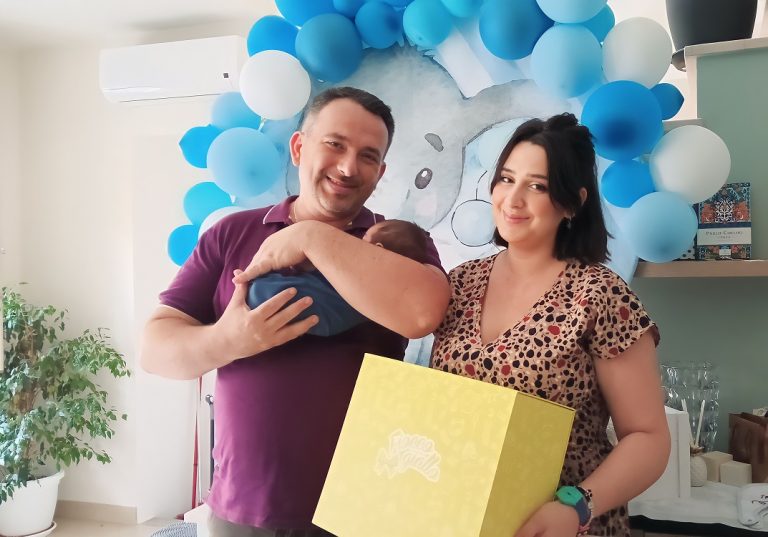 Fa tappa nel Lazio “Fiocco giallo”, iniziativa per dare il benvenuto ai nuovi nati dei dipendenti Poste