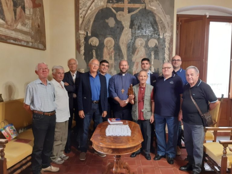 I collezionisti reatini incontrano il vescovo Piccinonna
