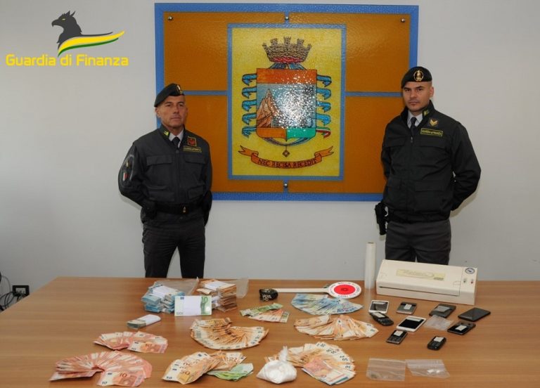 Guardia di Finanza e Carabinieri di Rieti arrestano due stranieri  responsabili di oltre 1000 episodi di spaccio di droga