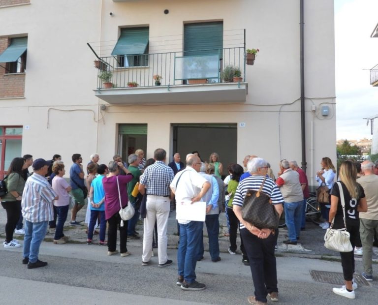 “Vivamente”, inaugurato in via Gramsci il progetto per l’invecchiamento attivo