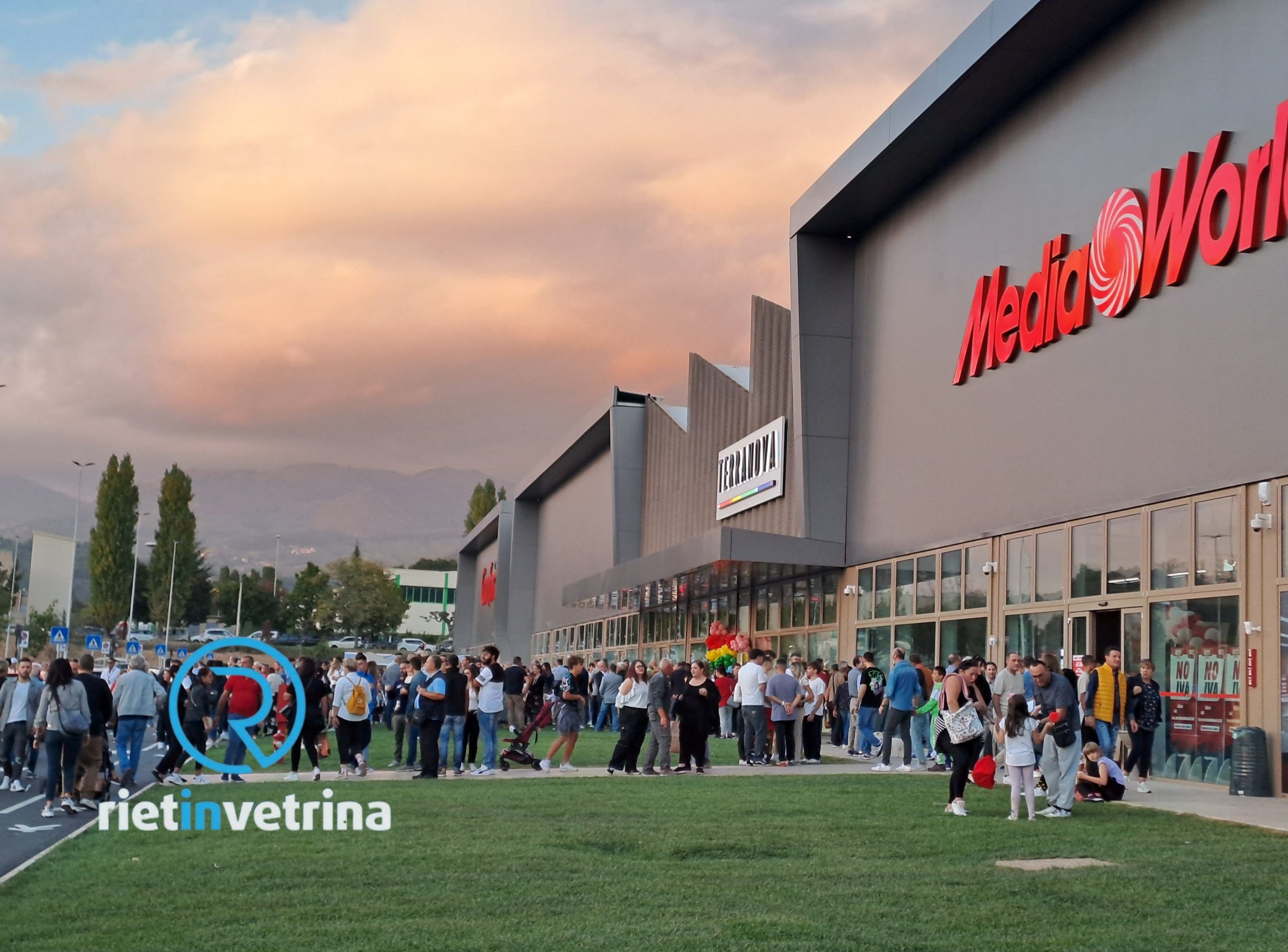 Ex Mercatone grande apertura per il nuovo polo commerciale Rietinvetrina