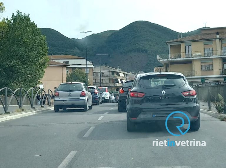 Via Salaria per Roma e viale Matteucci bloccate per i lavori