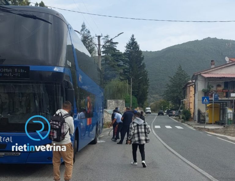 Fumo dal motore. Cotral bloccato a Maglianello