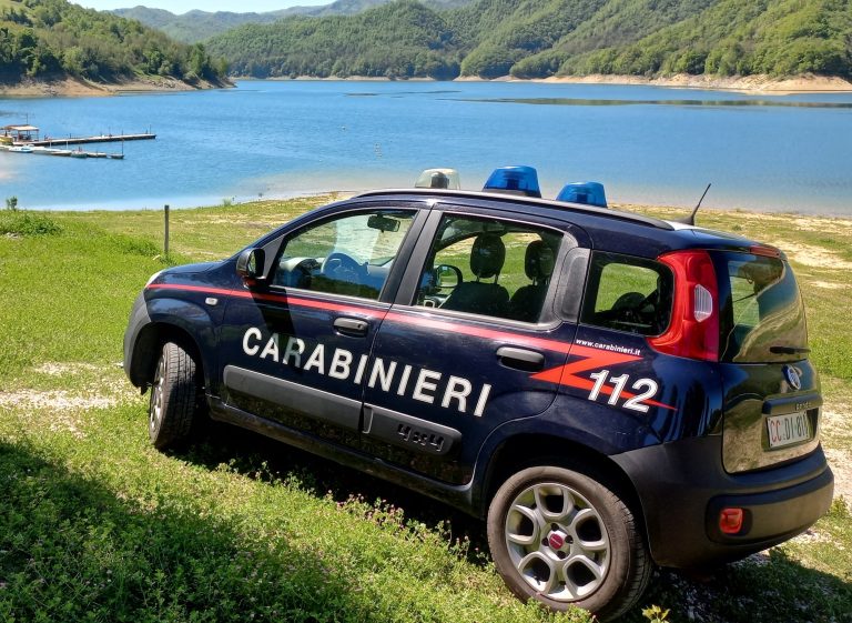 Tenta di rubare un’auto a Fiumata di Petrella Salto. Fermato rumeno