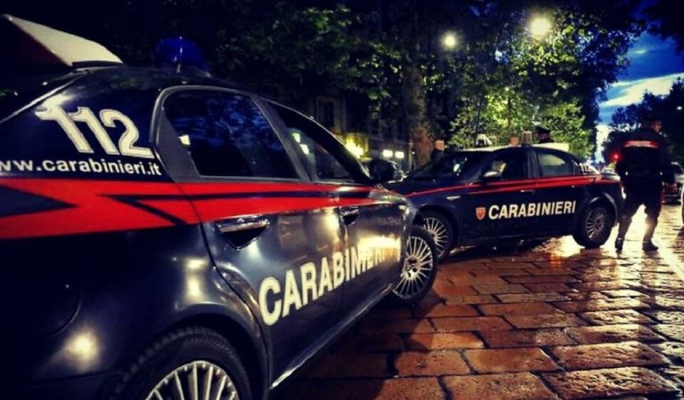 Tentano furto in villa, arrestati due tunisini