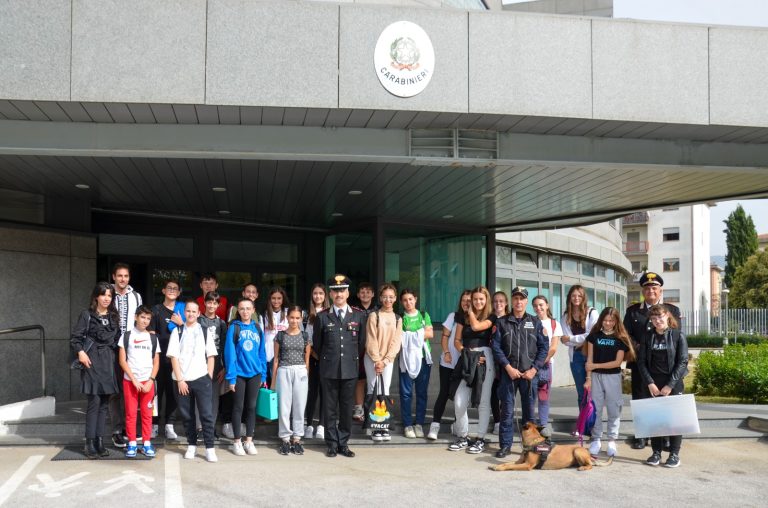 Gli studenti della scuola Ricci visitano il Comando Provinciale Carabinieri di Rieti