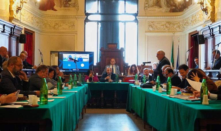 Rieti, Minoranza: “Questa Amministrazione calpesta regole e democrazia”