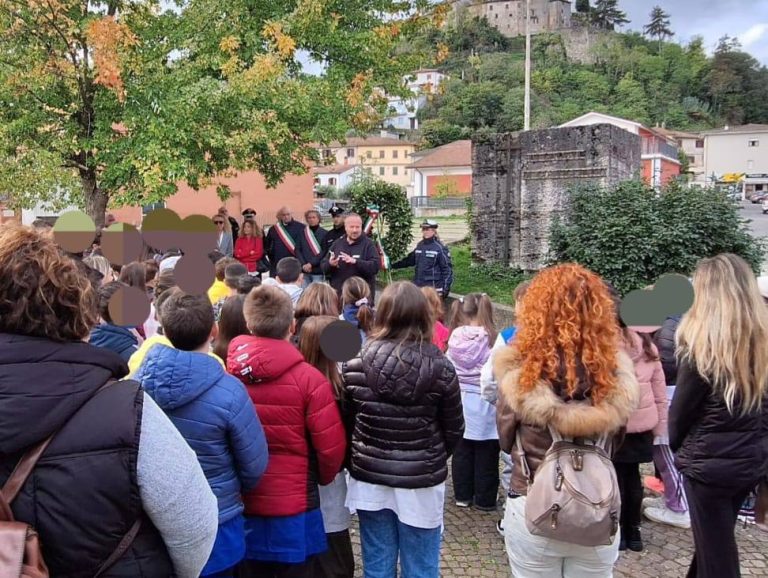 A Contigliano deposta corona sul Monumento dedicato ai Caduti in piazzale degli Eroi