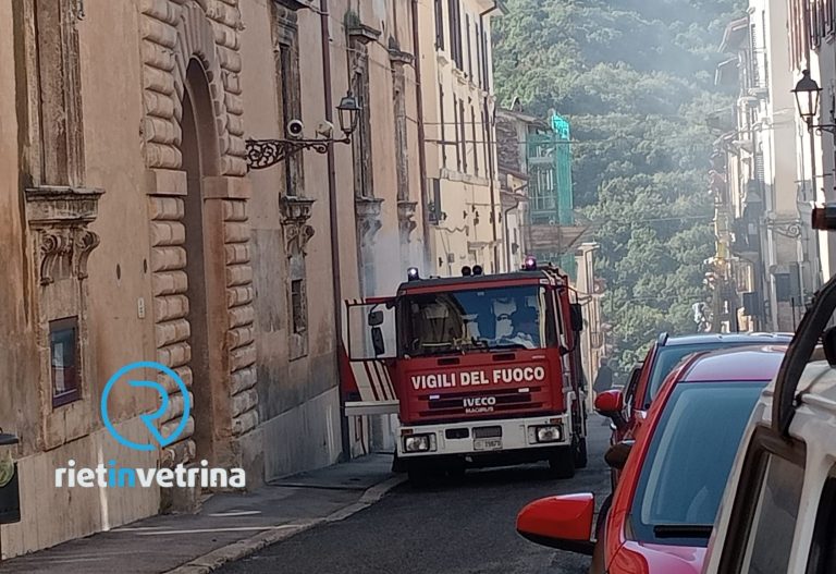 Principio di incendio nel palazzo comunale di Cittaducale