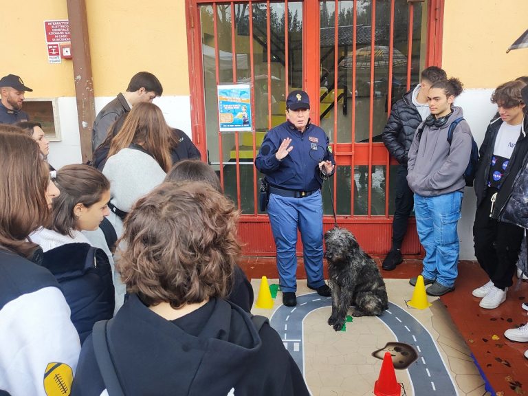 “Una vita da Social”, la Polizia di Stato incontra gli studenti reatini