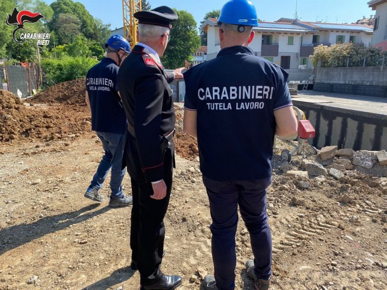 Accumoli, Carabinieri sospendono i lavori di un cantiere edile per inadempienze