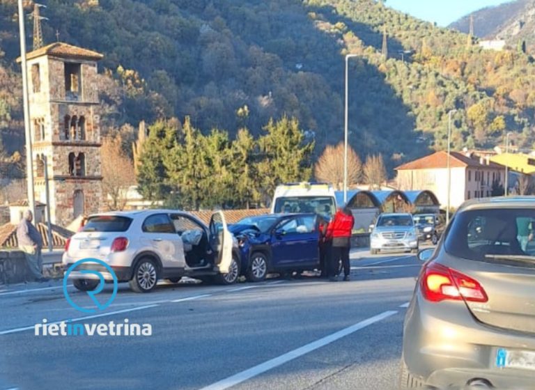 Frontale alle porte di Antrodoco. Coinvolta anche un’ambulanza