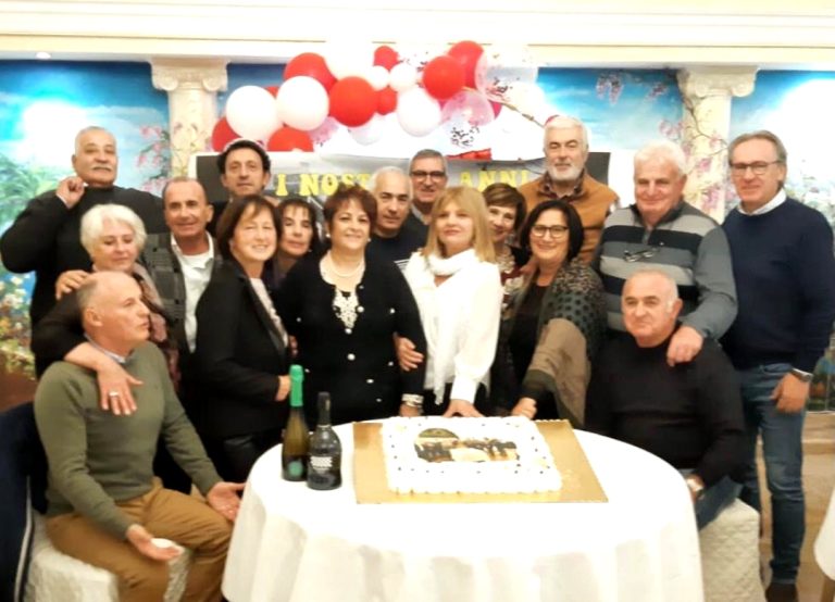 I “ragazzi” del 1958 di Santa Rufina si ritrovano per lo scambio dei doni natalizi