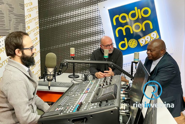 ►VIDEO – Ad “A tu per tu” ospiti don Fabrizio Borrello e don Valerio Shango