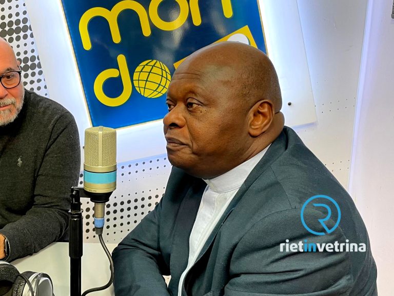 ►VIDEO – Don Valerio: “A cosa servono tutti questi Presepi se poi non c’è amore?”