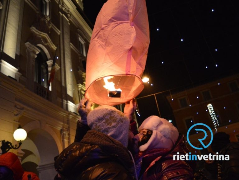 Rieti, Capodanno in piazza del Comune: ordinanza del sindaco contro utilizzo di materiale pirotecnico e vendita bevande in vetro