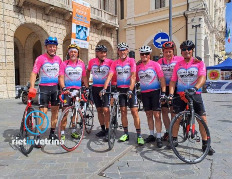 Gli auguri per un buon 2024 dal Team Amore & Vita Radiomondo