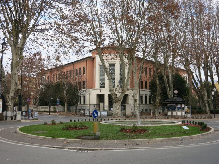 Scuola Marconi, la Chiarinelli replica al PD: “L’iter prosegue. La scuola ha chiesto alcuni interventi aggiuntivi”