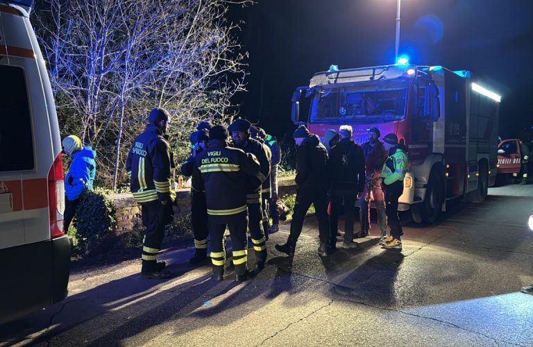 ► VIDEO – Il recupero della salma dello speleologo umbro morto a Montebuono