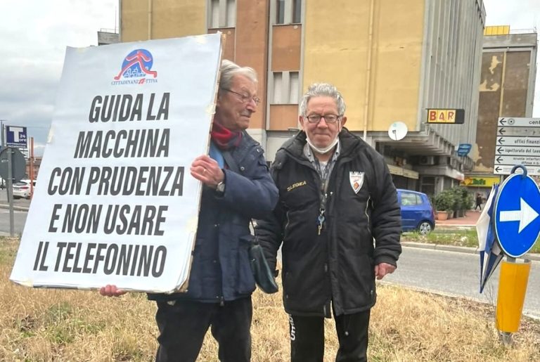 I volontari Benito Rosati e Camillo contro le morti sulla strada. No telefono nè corse con l’auto