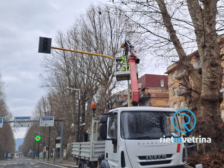 Nuovi semafori in viale Maraini incrocio via Paolessi