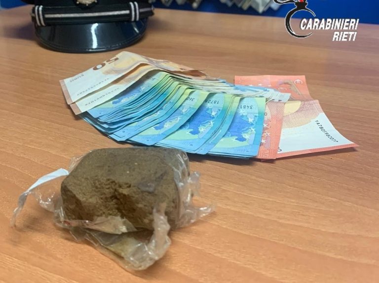 Dopo una lite trovato con dell’hashish nella tasca. Arrestato straniero a Corvaro