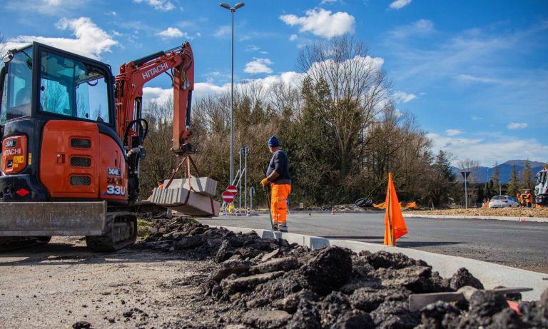 Ultimazione lavori nuova rotatoria via Tancia