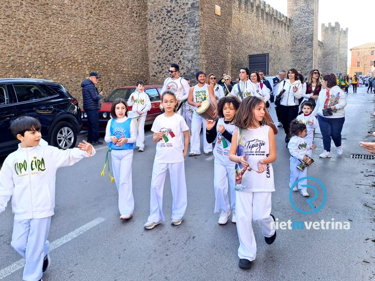 ►VIDEO – Il lungo corteo in maschera per il Carnevale 2024 di Rieti