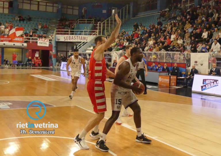 La Real Sebastiani batte 93-86 Rimini e conquista i due punti