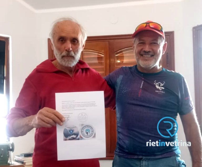Arnaldo Millesimi premiato dal Club argentino de Montaña Sierras de Famatina