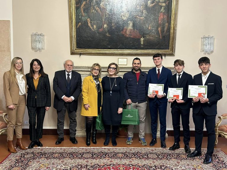 Riccardo Damiani, Alessandro Di Paolo e Diego Ippoliti vincono “Conoscere la Borsa”, piattaforma promossa da ACRI e Fondazione Varrone
