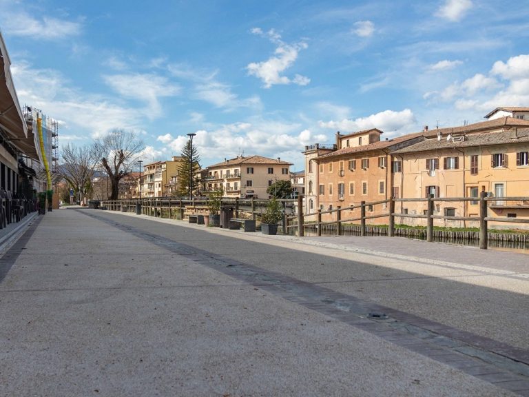 Lungovelino Bellagamba, conclusi i lavori di riqualificazione del percorso pedonale