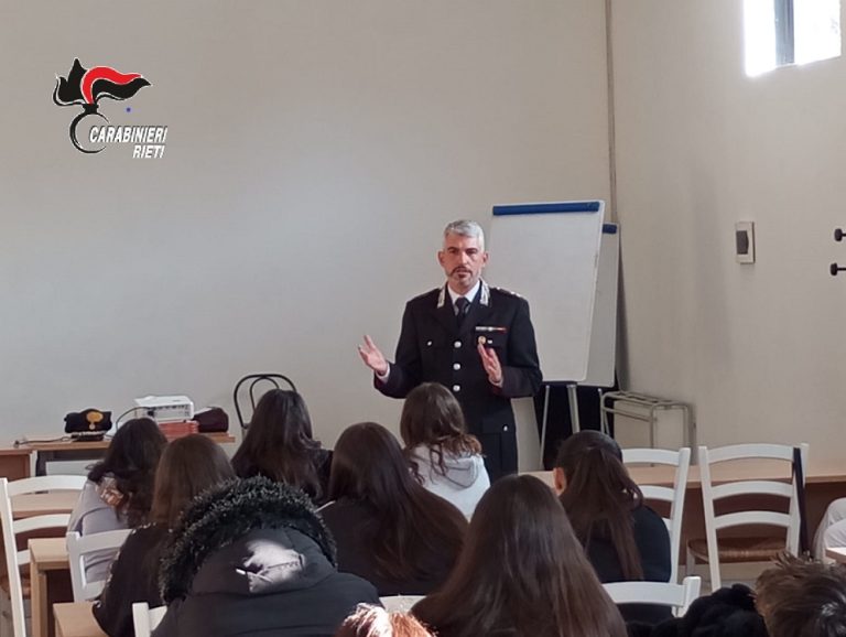 Educazione alla Legalità, i Carabinieri incontrano gli studenti dell’Alberghiero di Amatrice