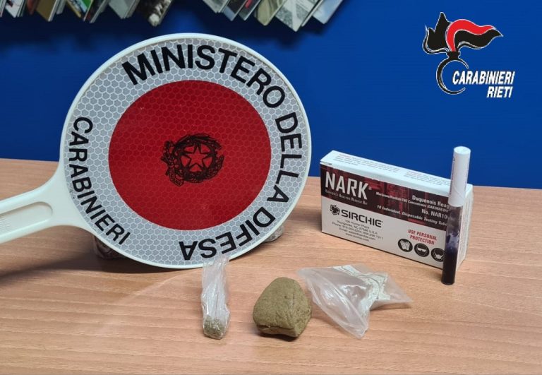 A Corvaro segnalati due ragazzi trovati con droga in auto