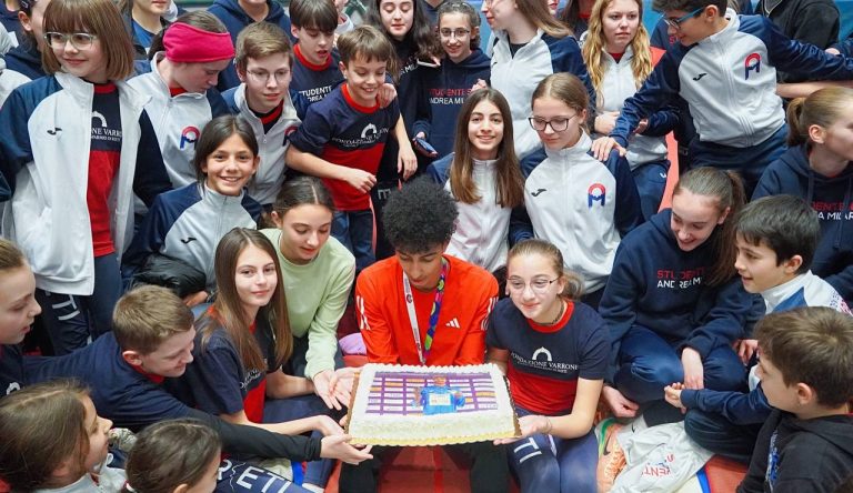 Grande festa della Studentesca per Mattia Furlani