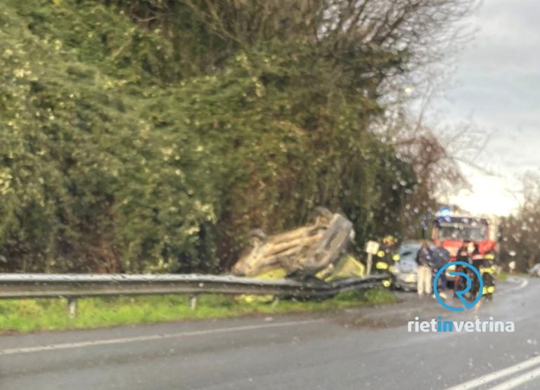 Secondo incidente di giornata sulla Salaria per Roma. Auto fuori strada