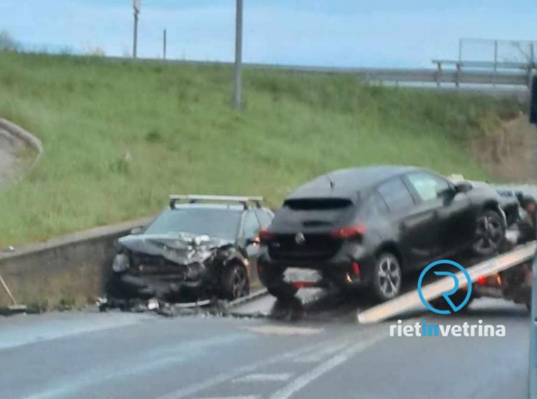 Incidente in via Togliatti altezza cavalcavia