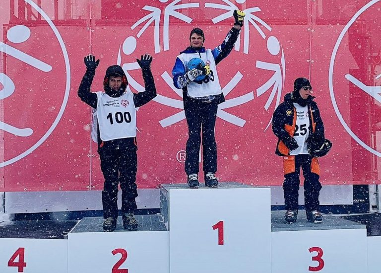 Matteo Santucci inarrestabile: vince anche l’argento nello slalom dei Giochi Invernali Special Olympics