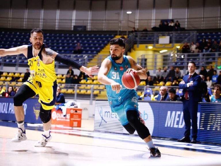 Italiano con la maglia della Fortitudo: “Mio gesto goliardico. Gioco per la Real Sebastiani e non volevo mancare di rispetto”