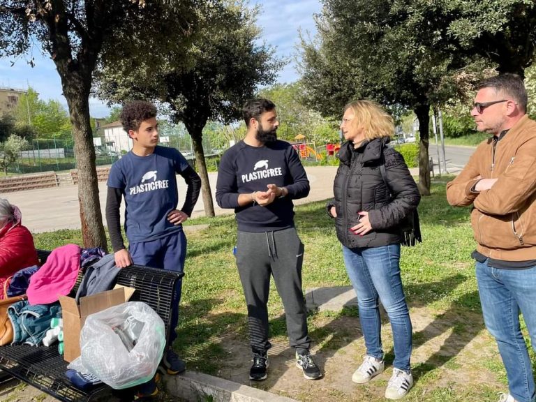 A Fara in Sabina “Clean Up” per il Plastic Free. Raccolte decine di rifiuti