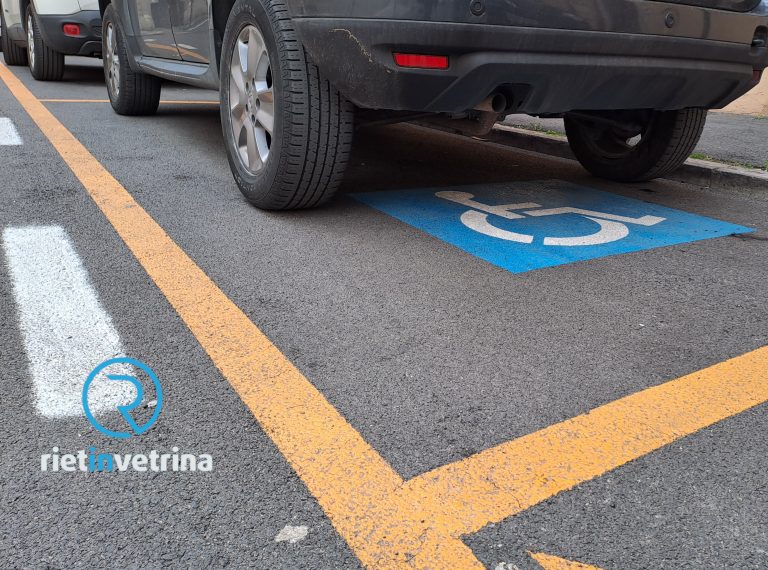 SEI TU IL REPORTER – “Al de Lellis i posteggi per disabili sono sempre occupati da altri”