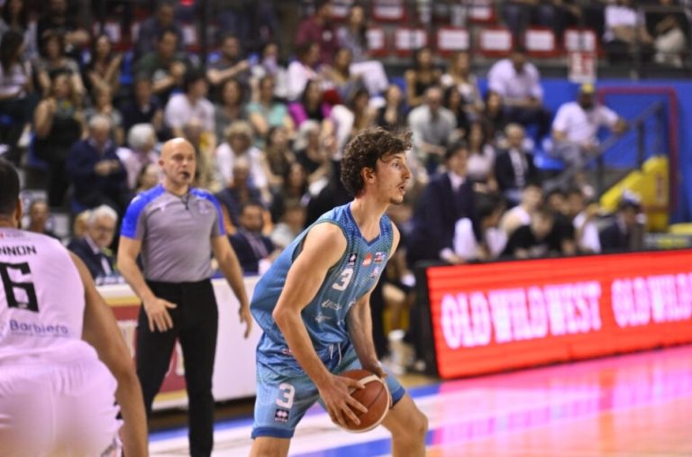 Real Sebastiani superlativa, Udine battuta 66-89