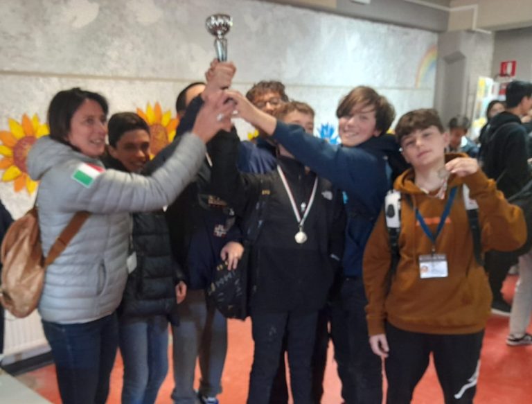 Scacchi, la Basilio Sisti seconda nel Campionato Regionale